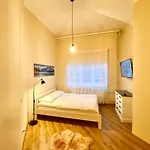 Kastanimaja 3*
