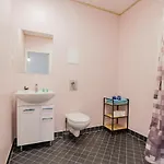 شقة فندقية Kastanimaja