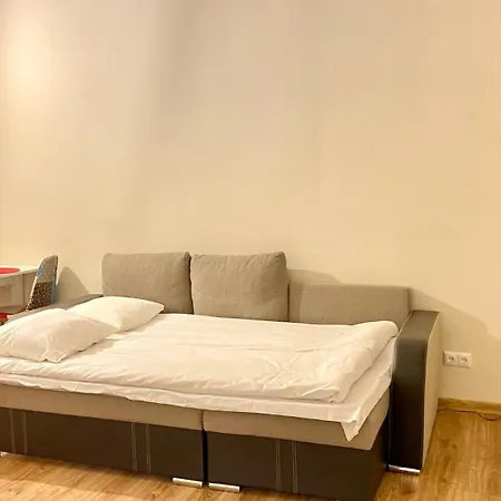 شقة فندقية Kastanimaja