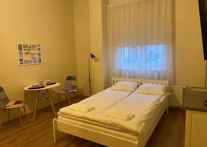 شقة فندقية Kastanimaja